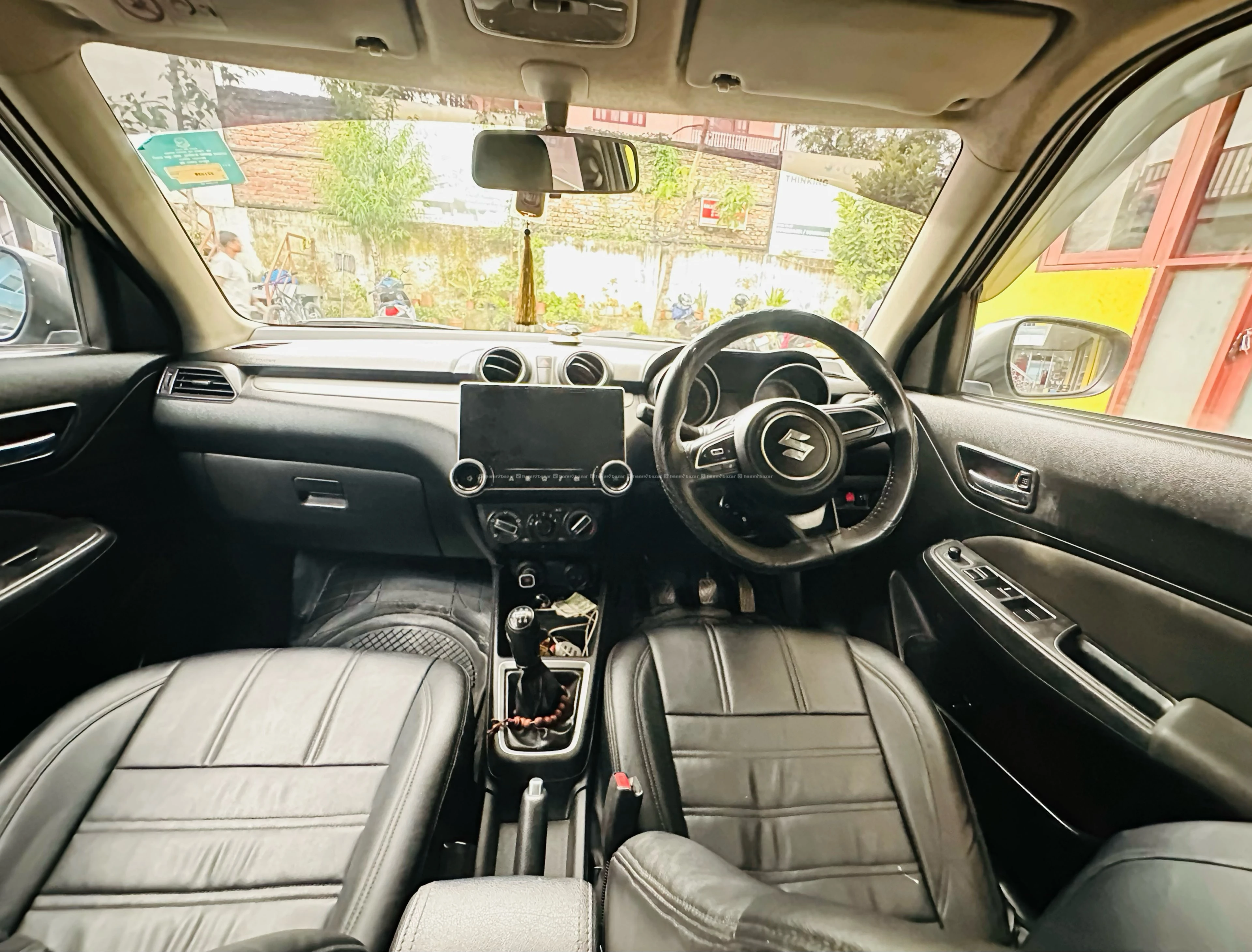 Suzuki swift Vxi 2018 model single hand 9743964262 2