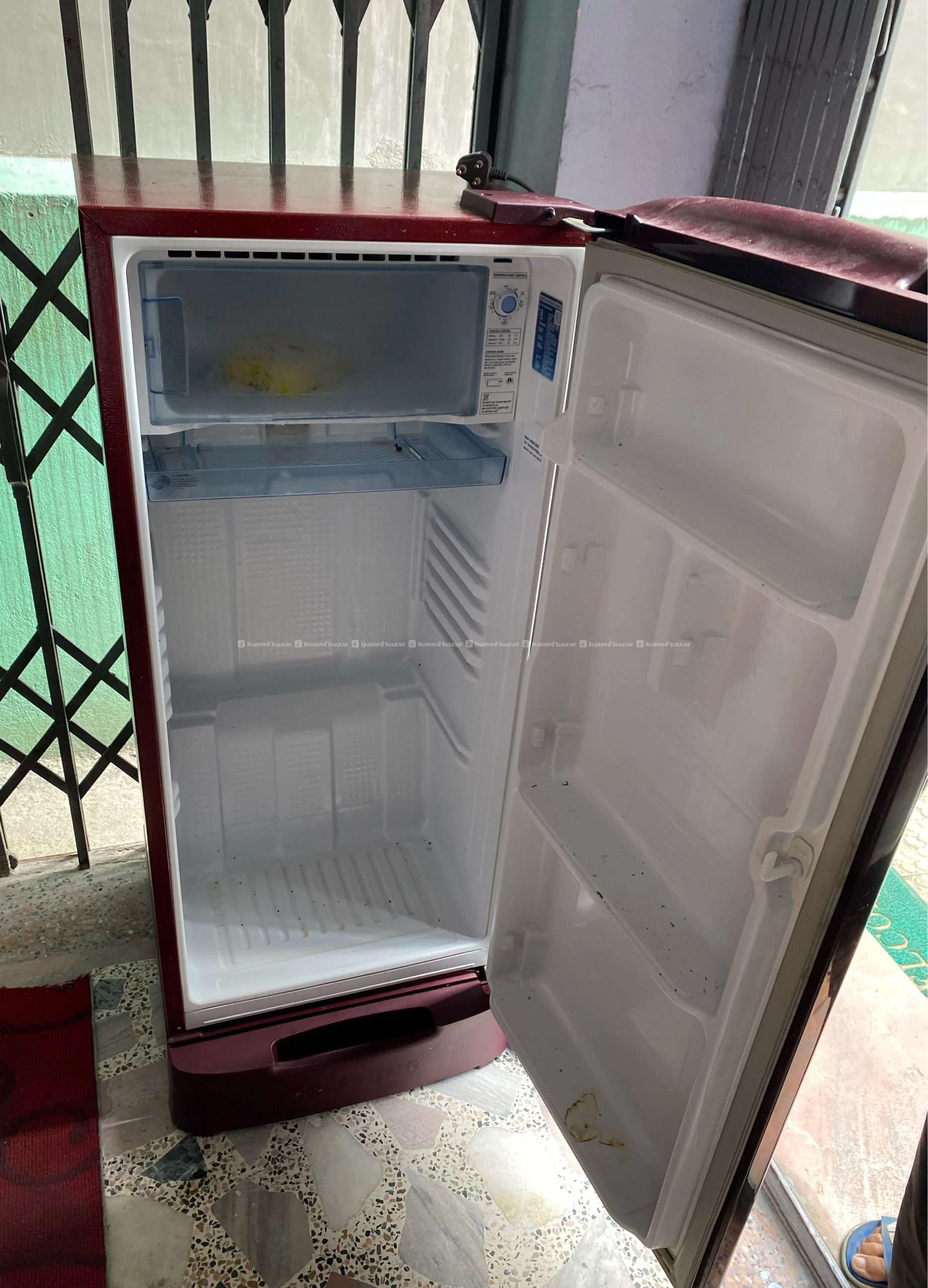 Samsung single-door refrigerator(freze)
9815629360 6