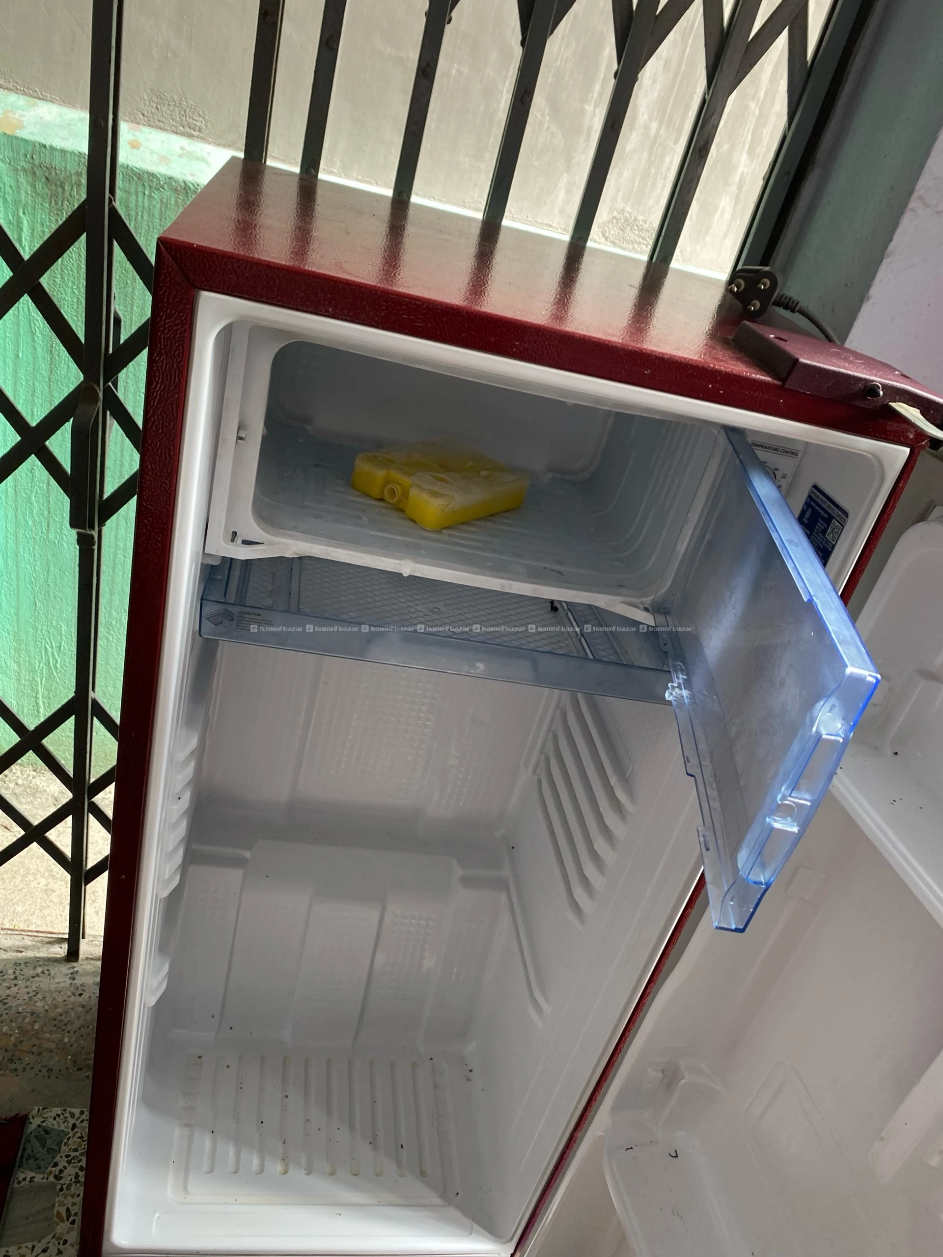 Samsung single-door refrigerator(freze)
9815629360 4