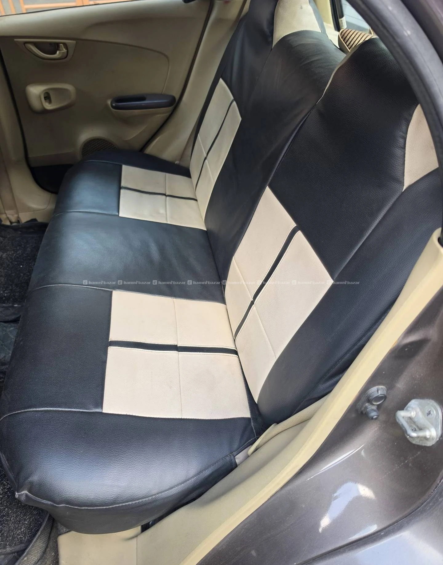 Single hand Honda brio  2012 modelon urgent sale 5