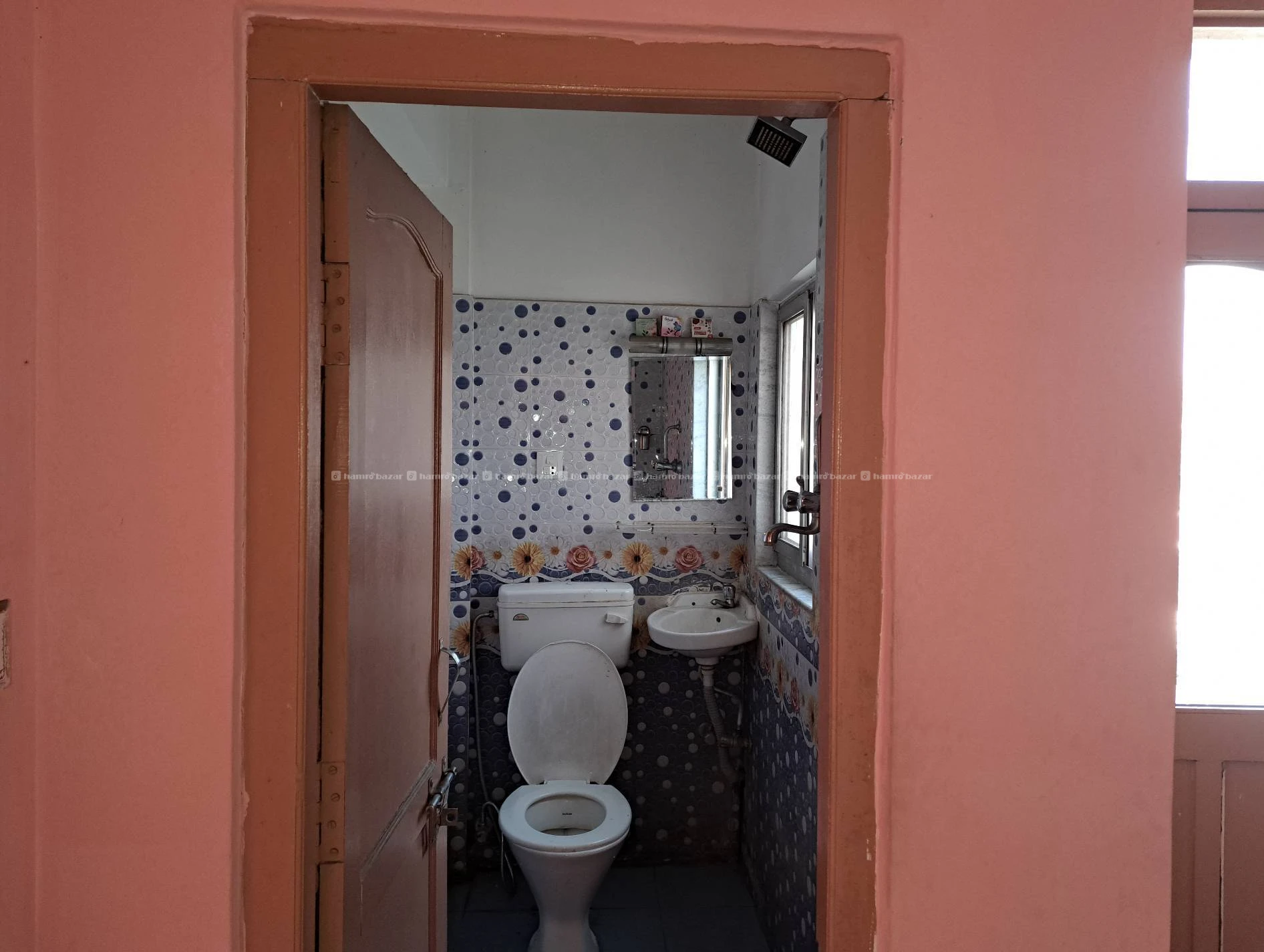 Flat (2 room)rent dillibazar ghattekulo maitidevi 2
