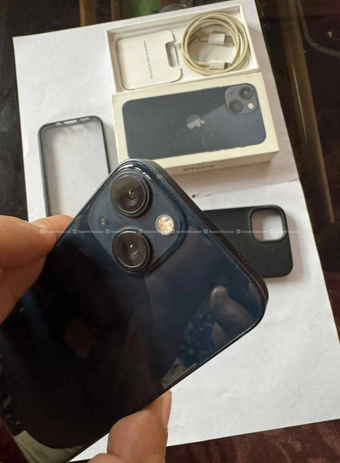 iphone 13 (256) GB 5