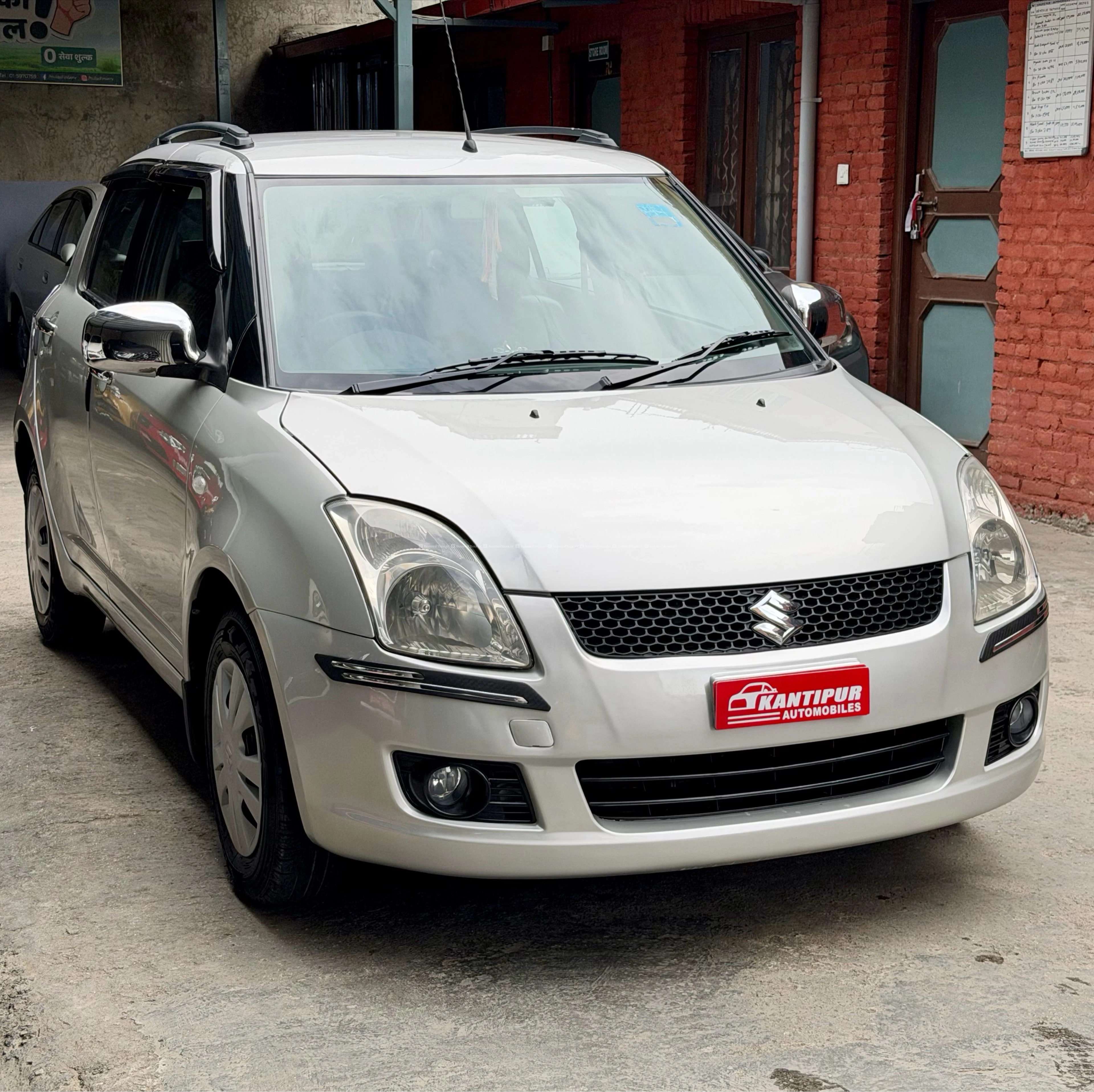 Maruti Suzuki Swift VXI 2009 Model 5