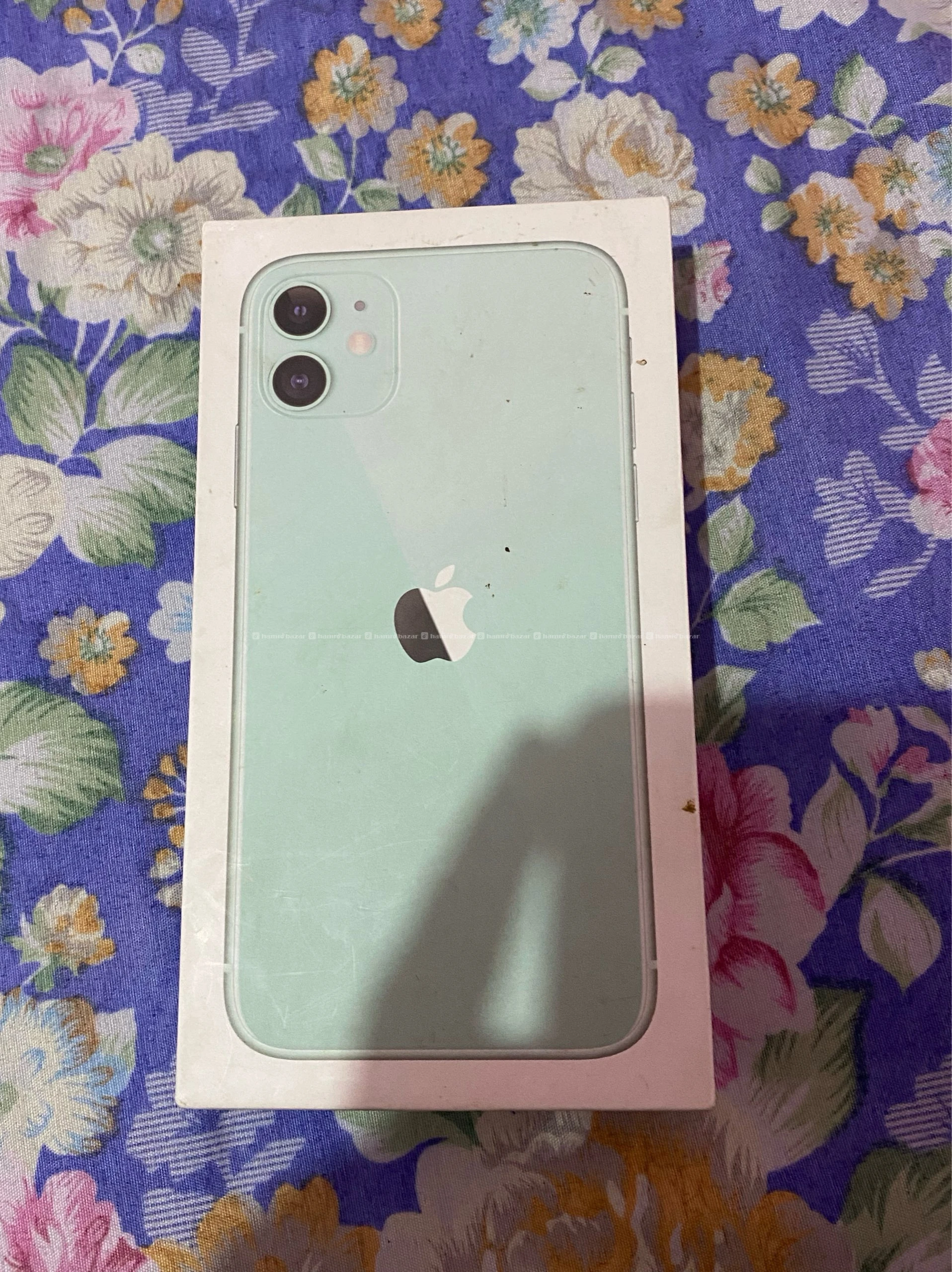 Iphone 11 128gb with box 3