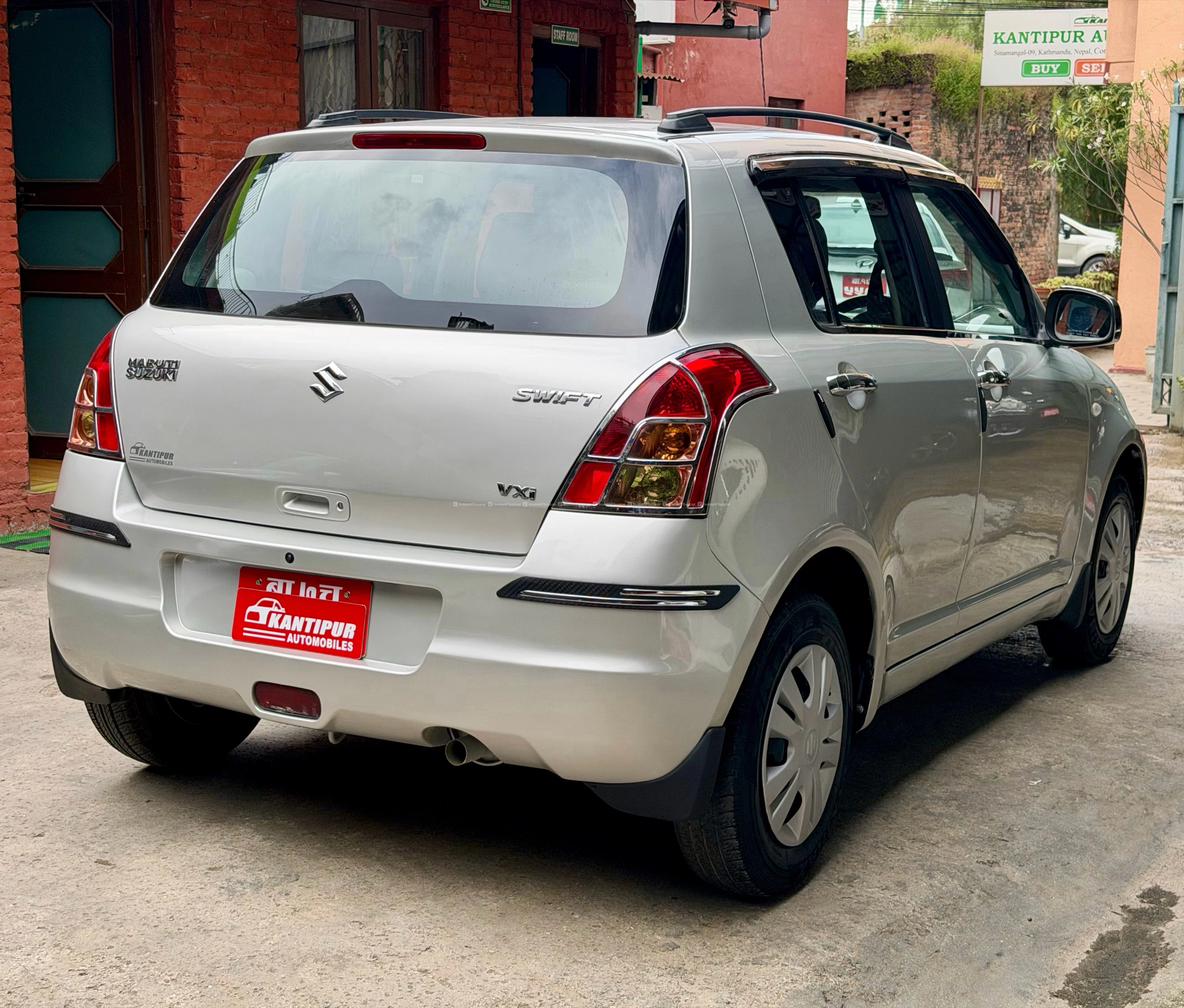 Maruti Suzuki Swift VXI 2009 Model 6