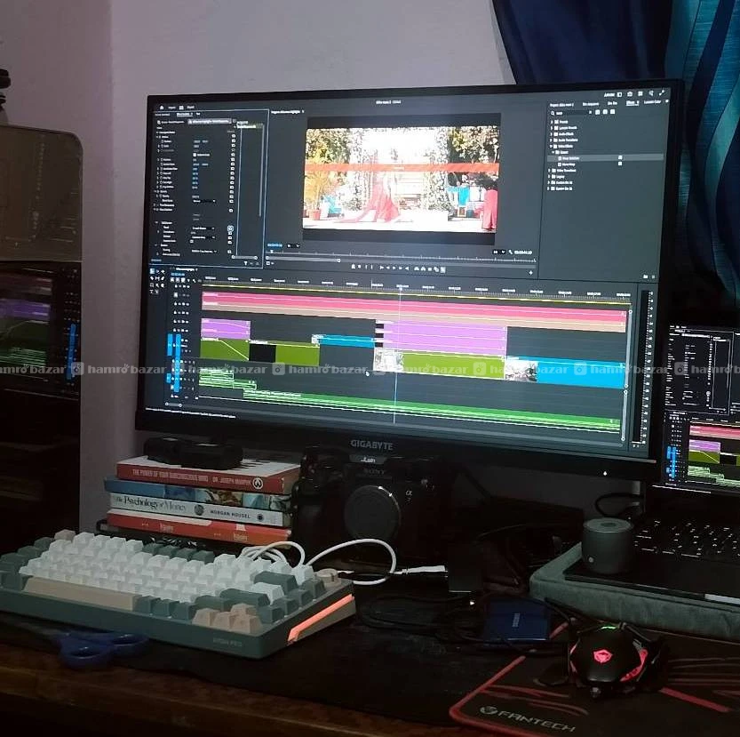 27' inch monitor
Gigabyte M27q