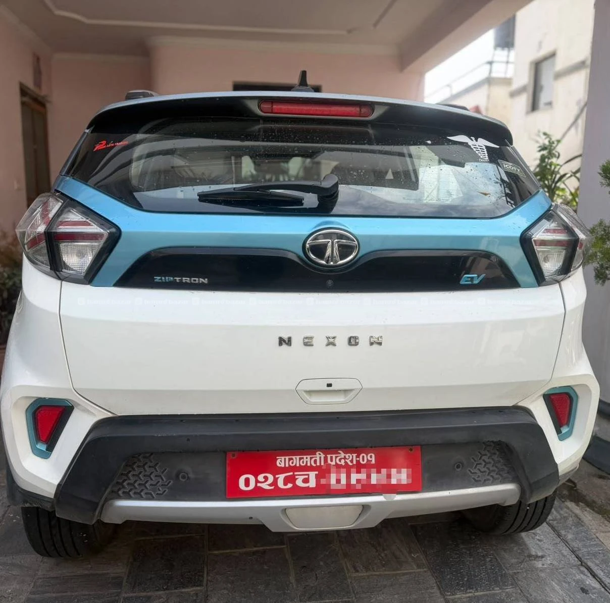 TATA Nexon 100kW | Sunroof | 2023 Model | 48KM RUN 4