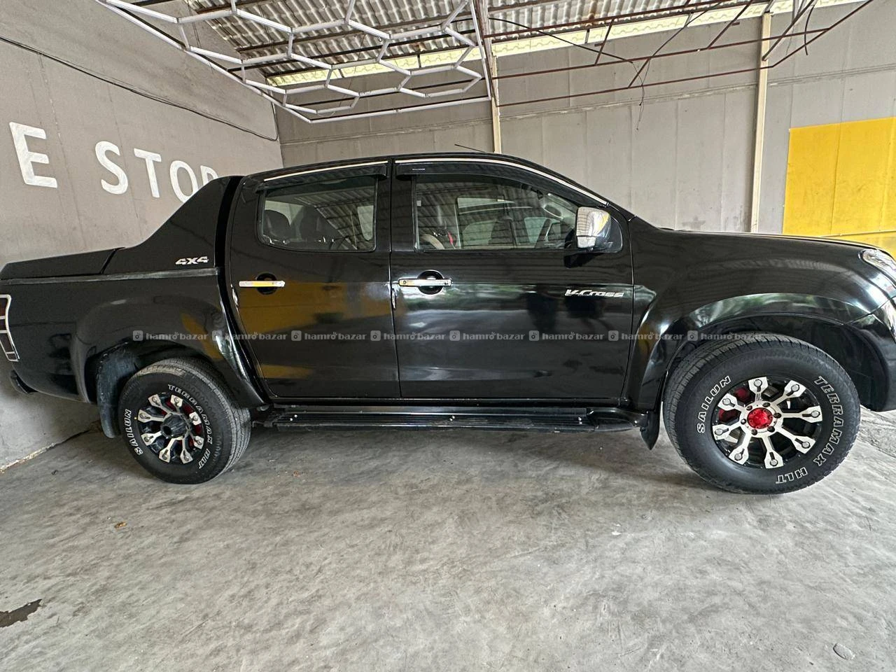 2017 Isuzu D-Max V-Cross 4WD on Sale | Top Variant 3