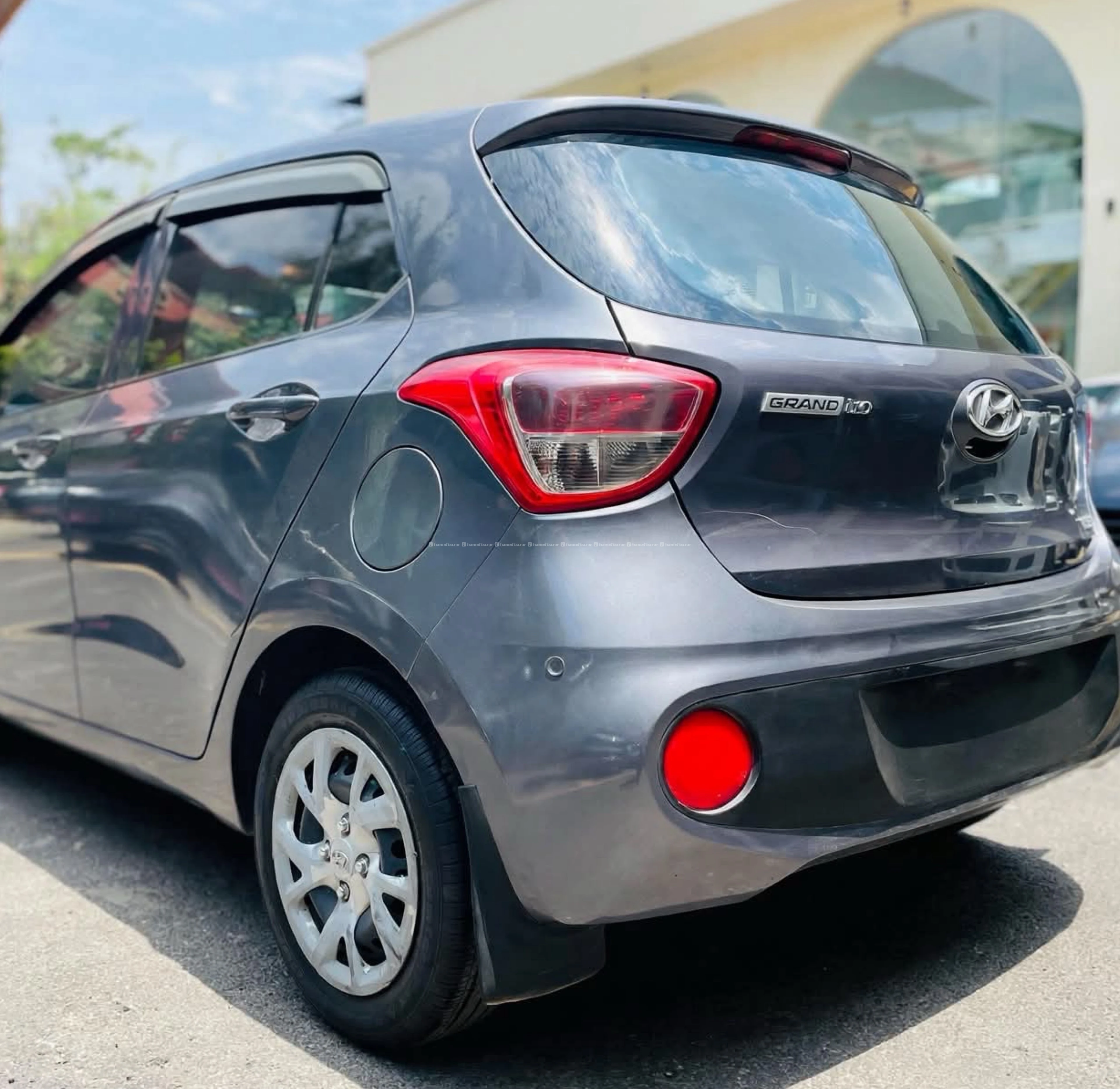 Hyundai Grand i10 Magna 2017 For Sale 6