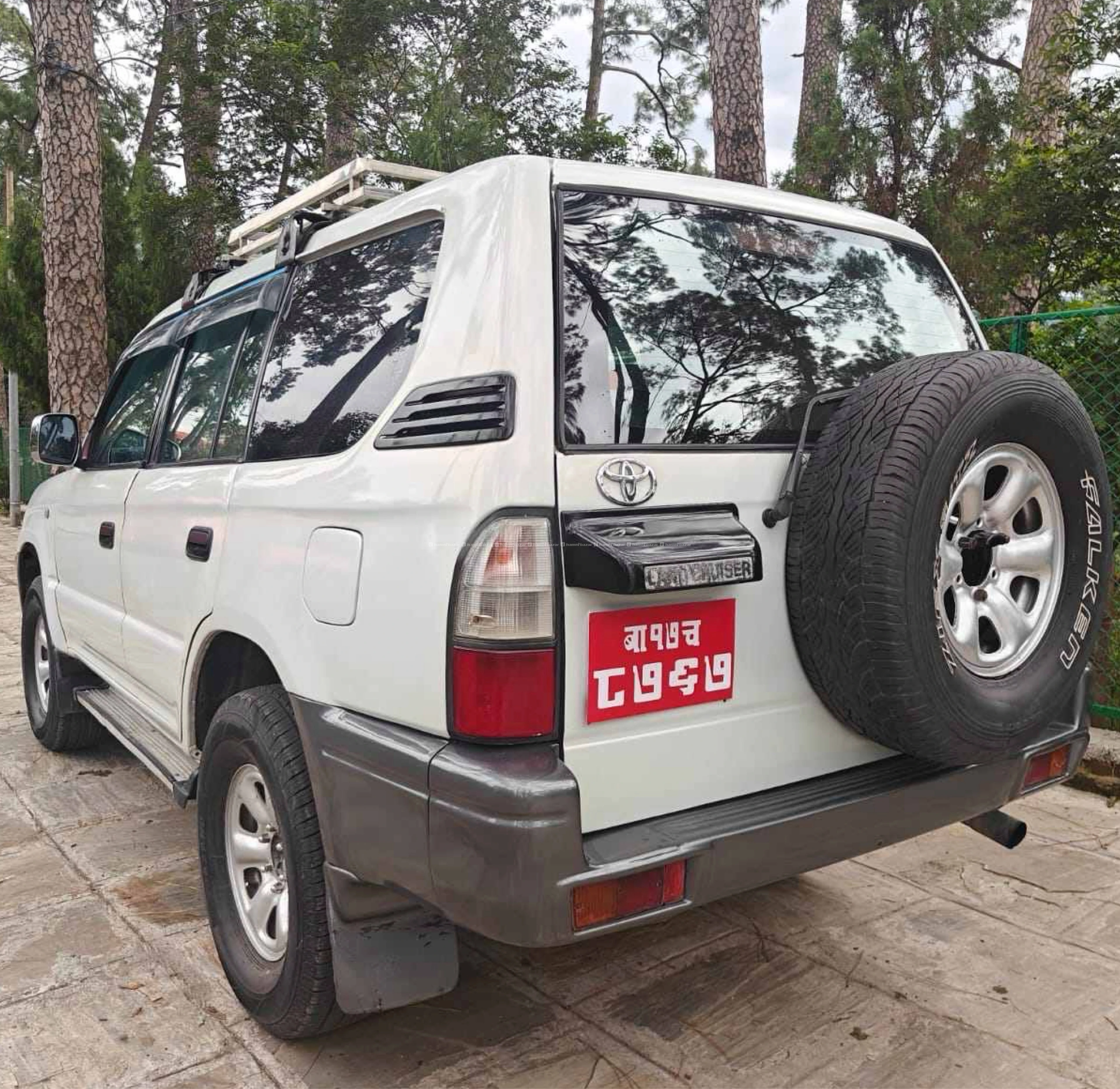 toyota prado ..2002 model on sale …984-984-0649 6