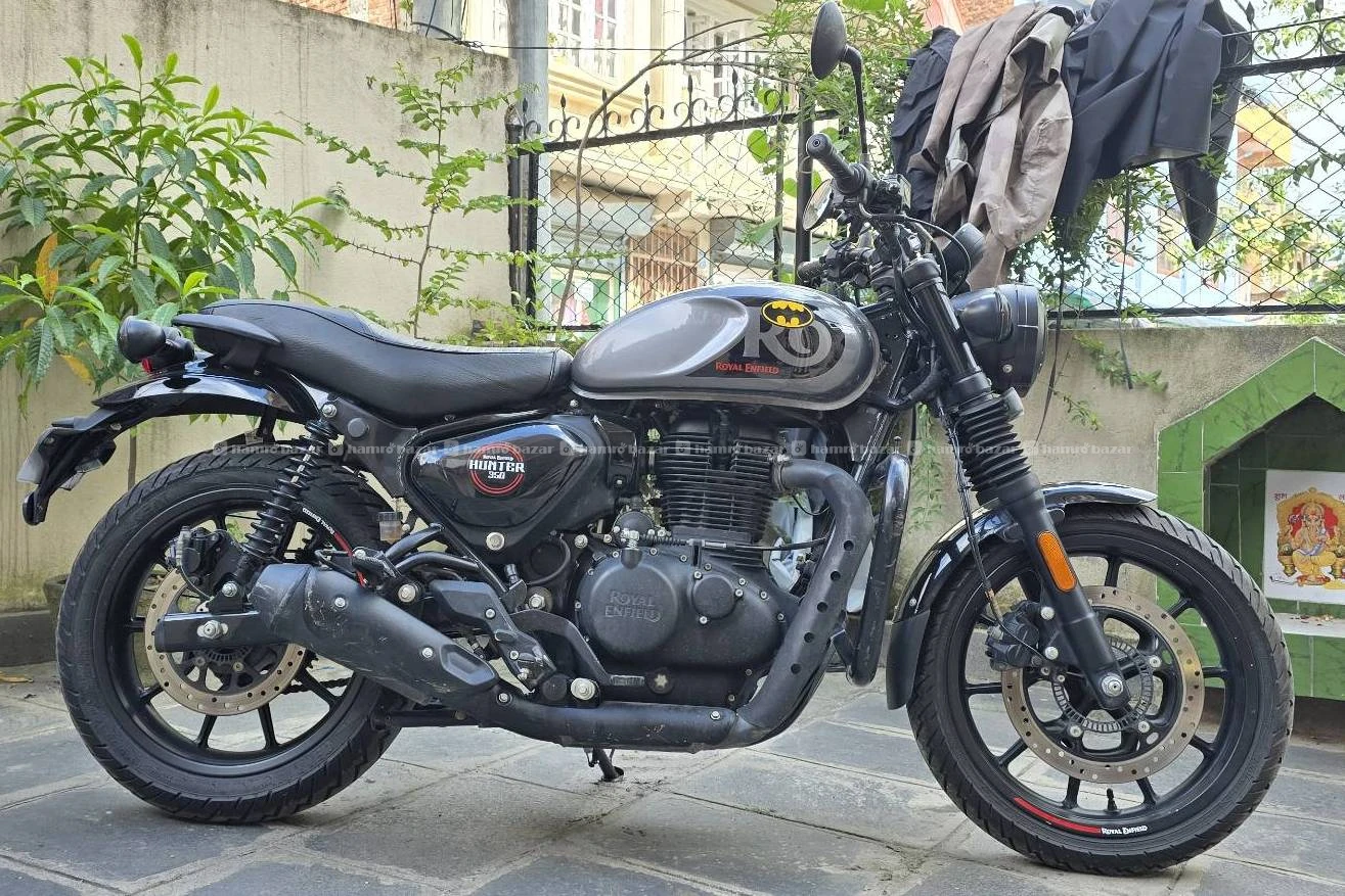 Royal Enfield Hunter 350 (Dapper Grey) – 4,386 KM
