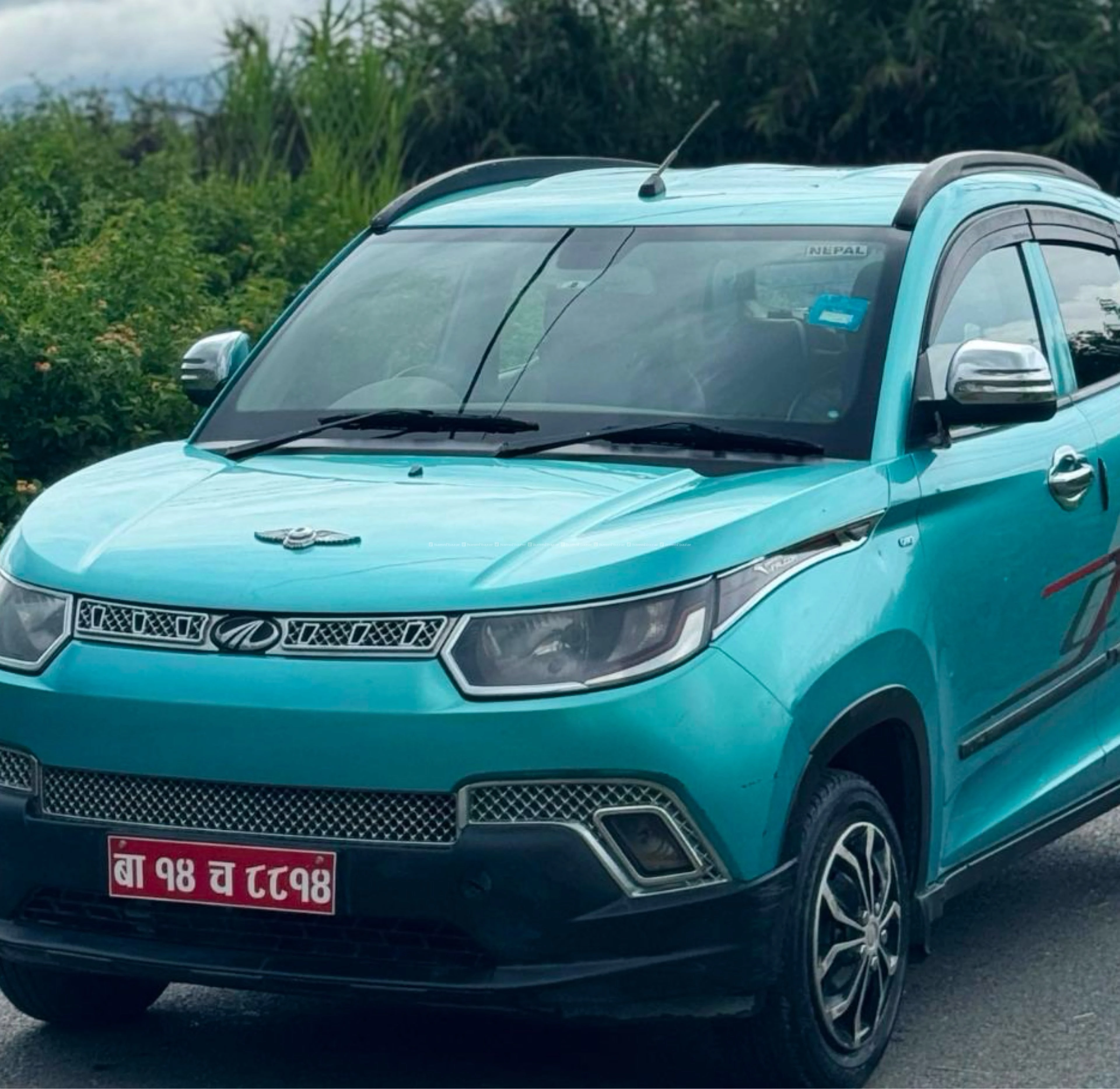 mahendra kuv 100