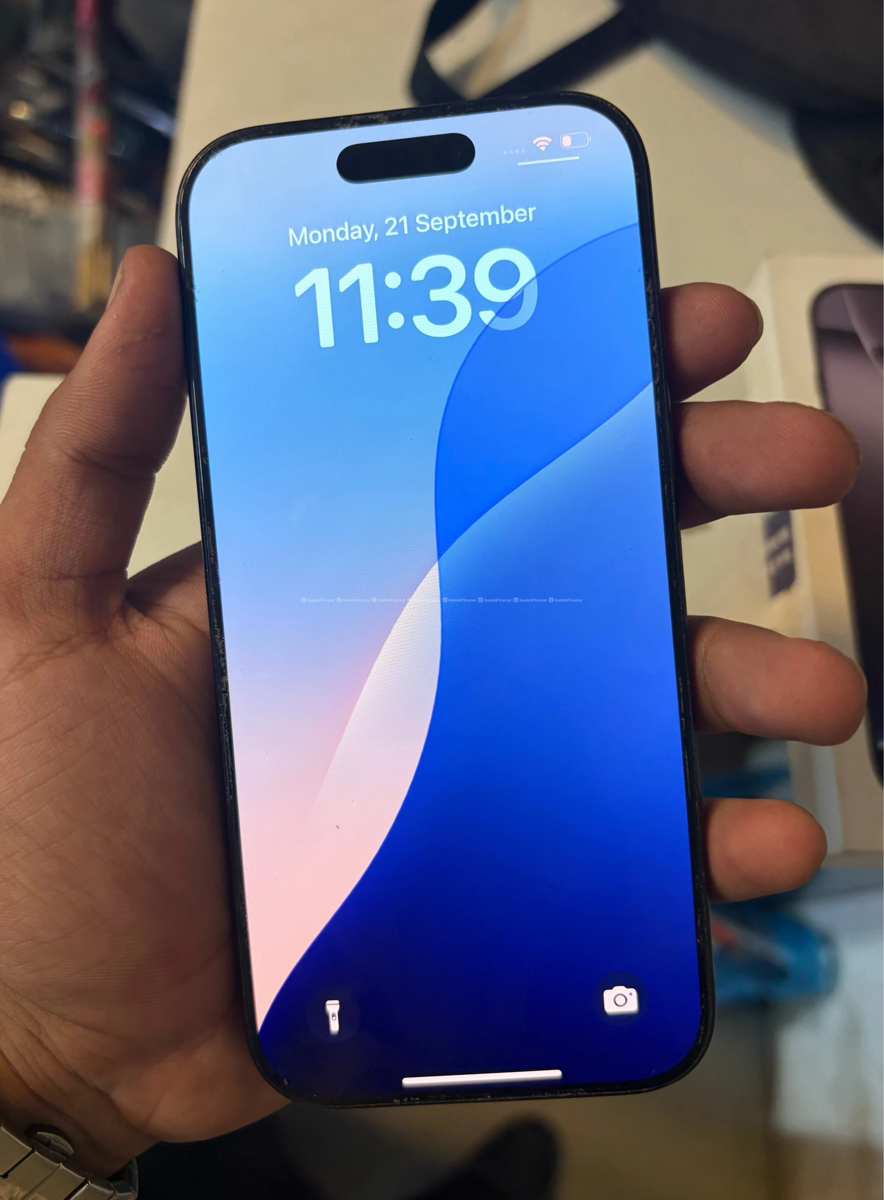 Iphone 16 pro with box 6