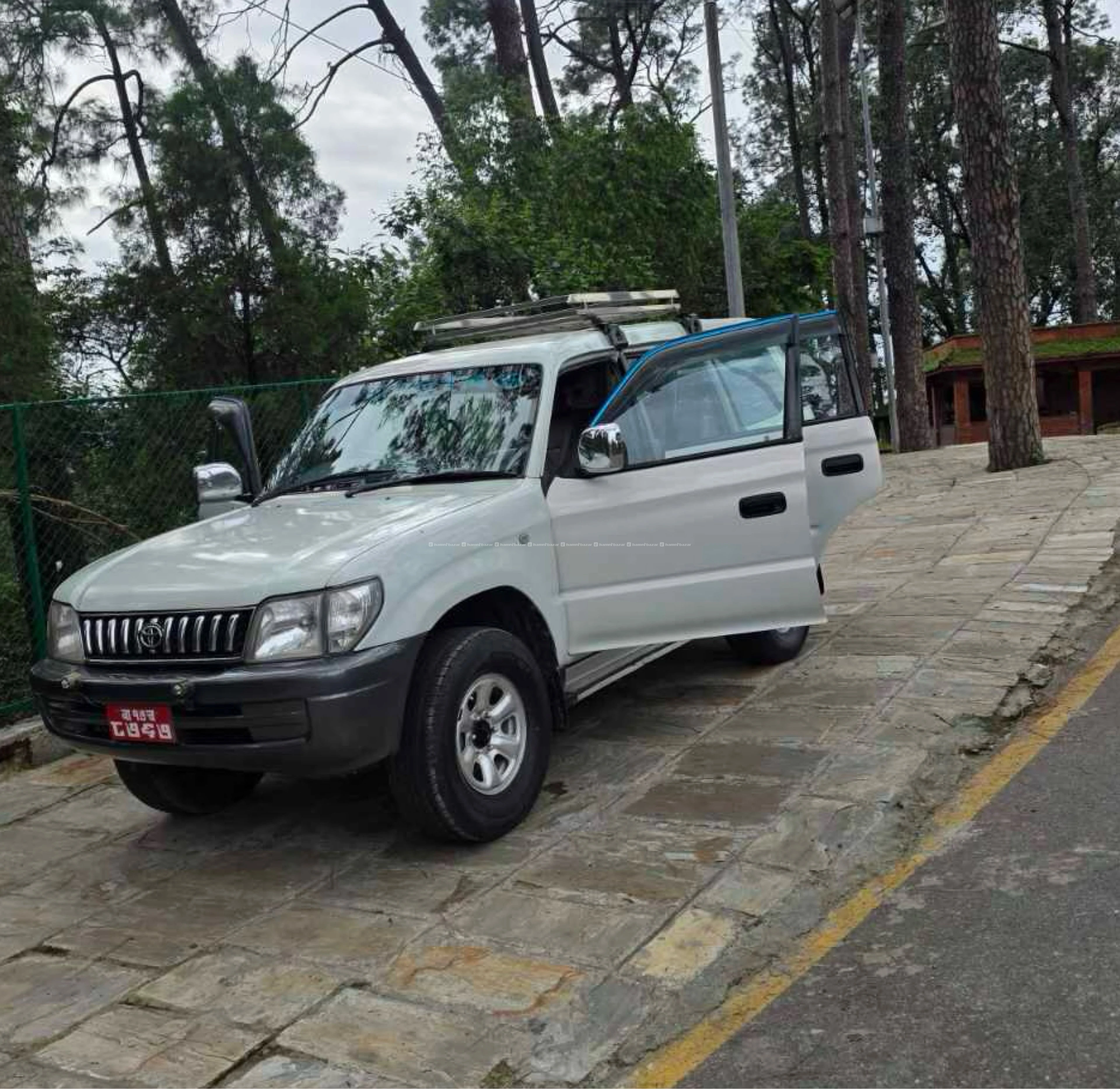 toyota prado ..2002 model on sale …984-984-0649 2