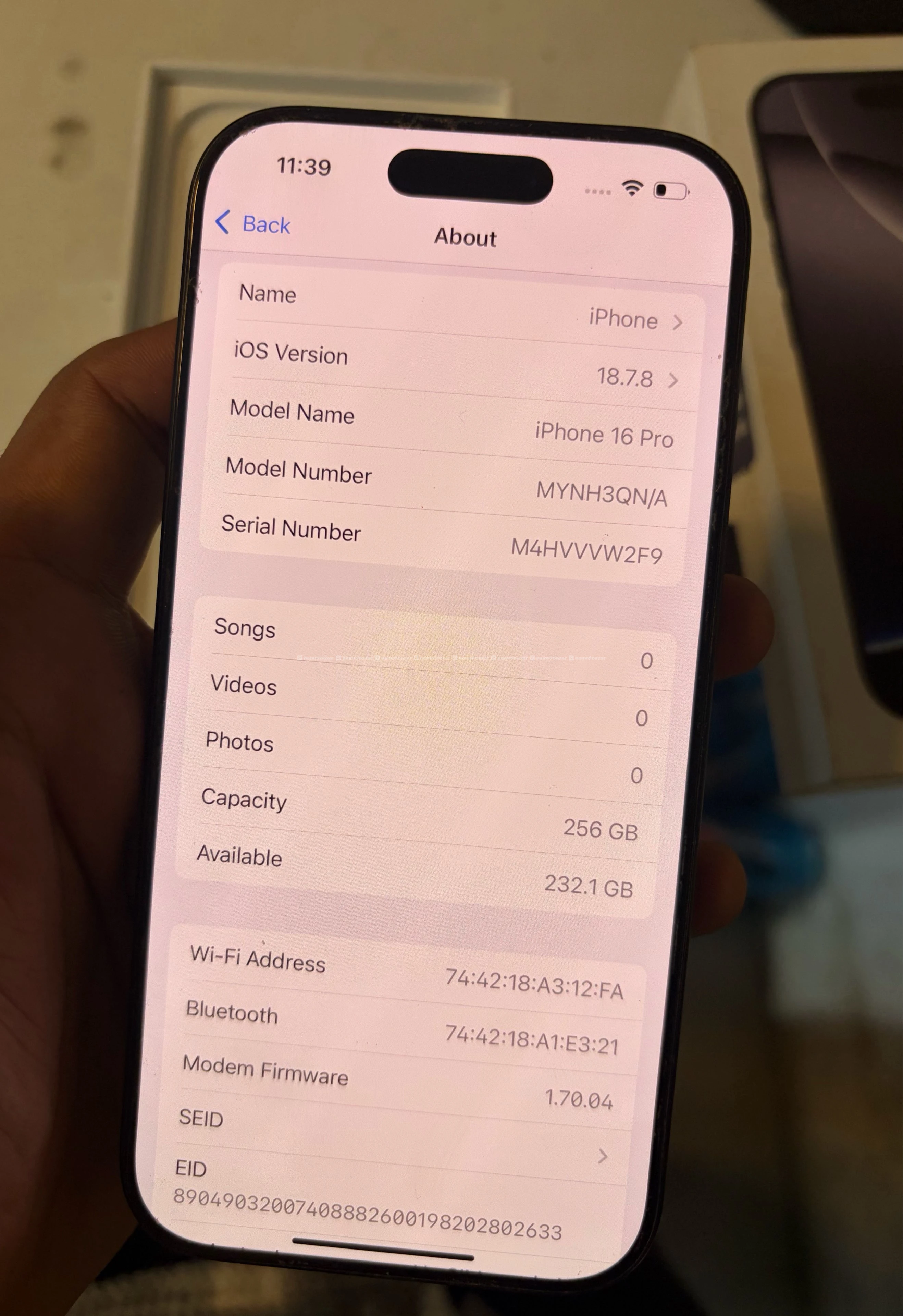 Iphone 16 pro with box 5