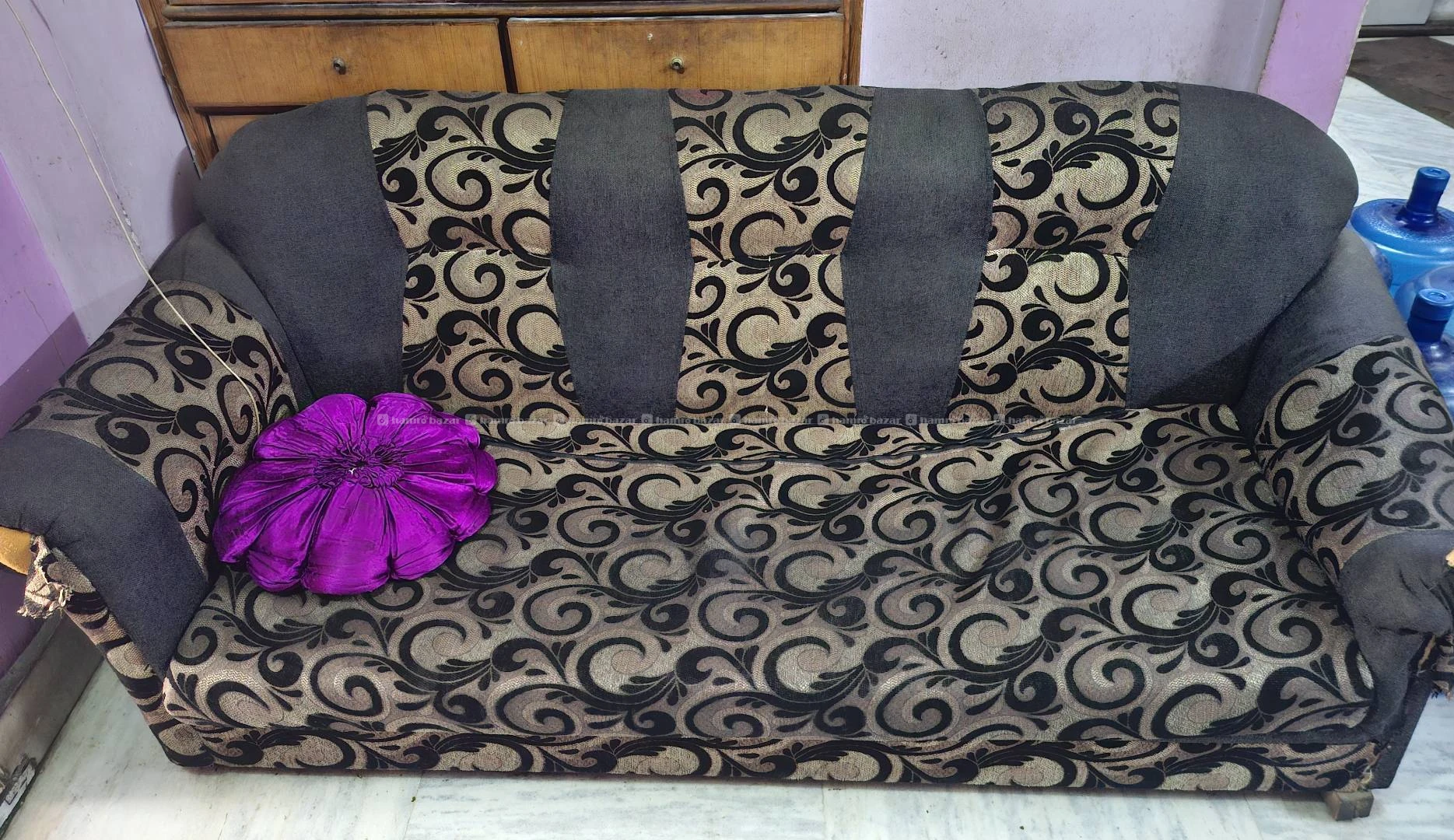 Second Hand Sofa for sale