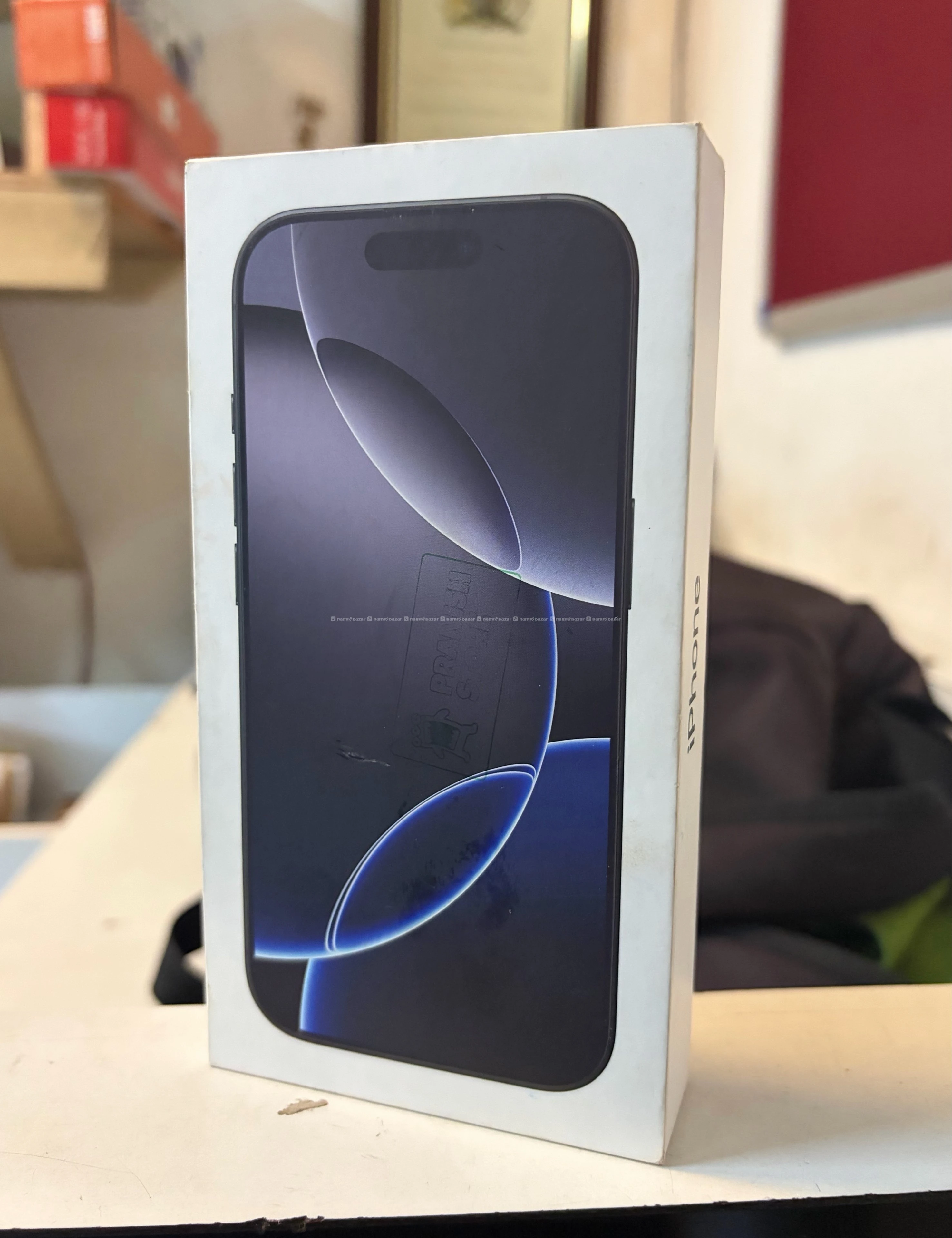 Iphone 16 pro with box 4