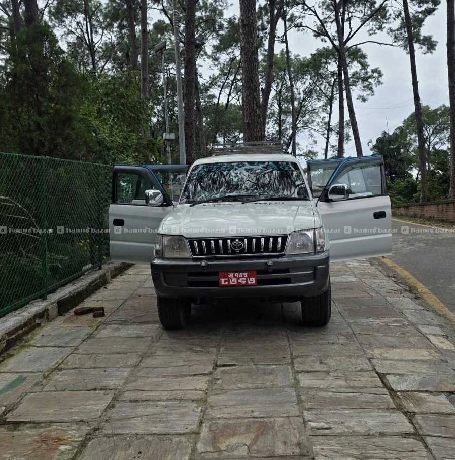 Prado fresh condition on sell