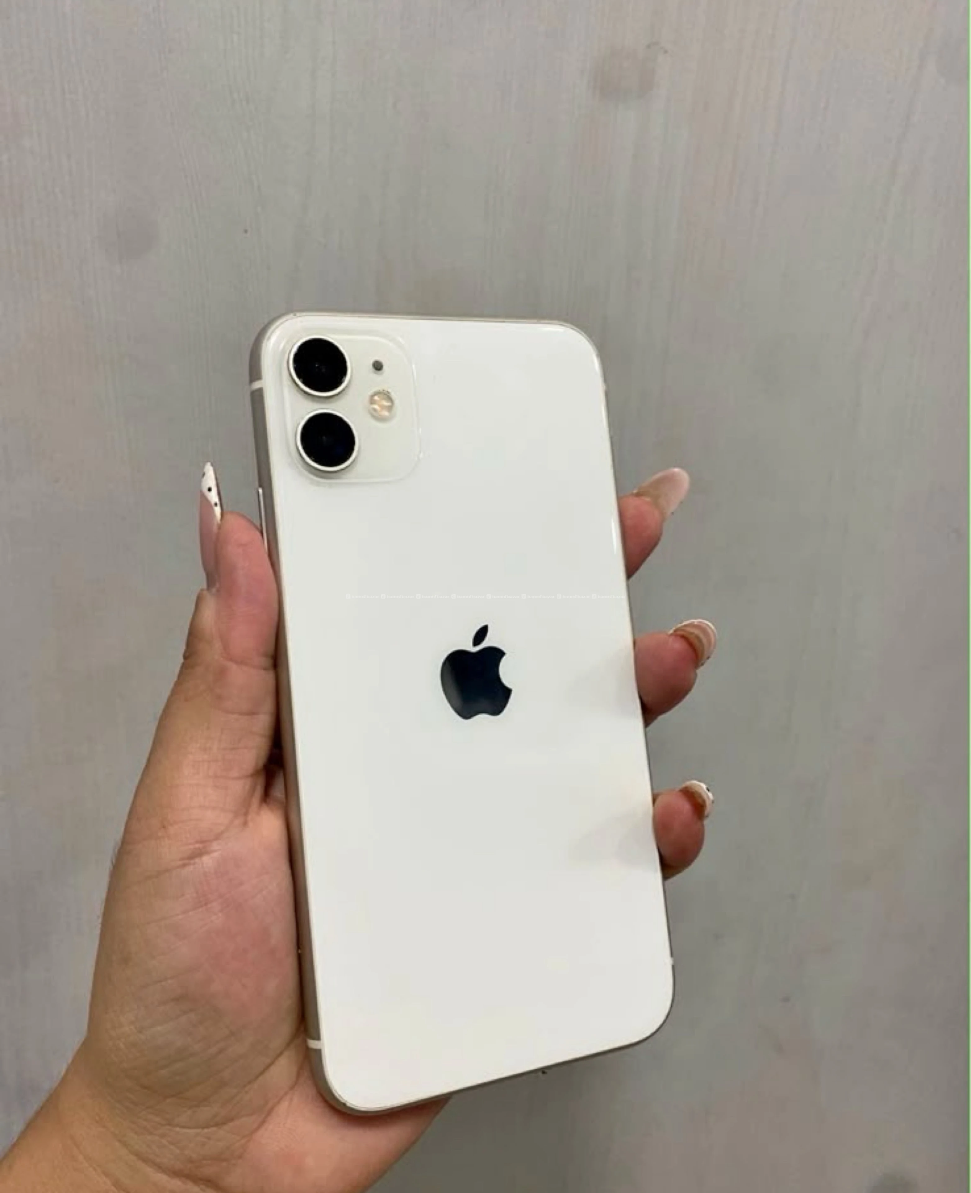 iPhone 11 2