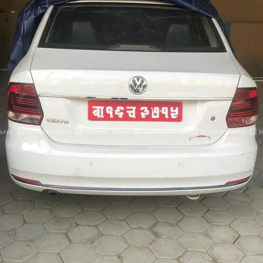 VOLKSWAGEN VENTO COMFORTLINE 1.6 3