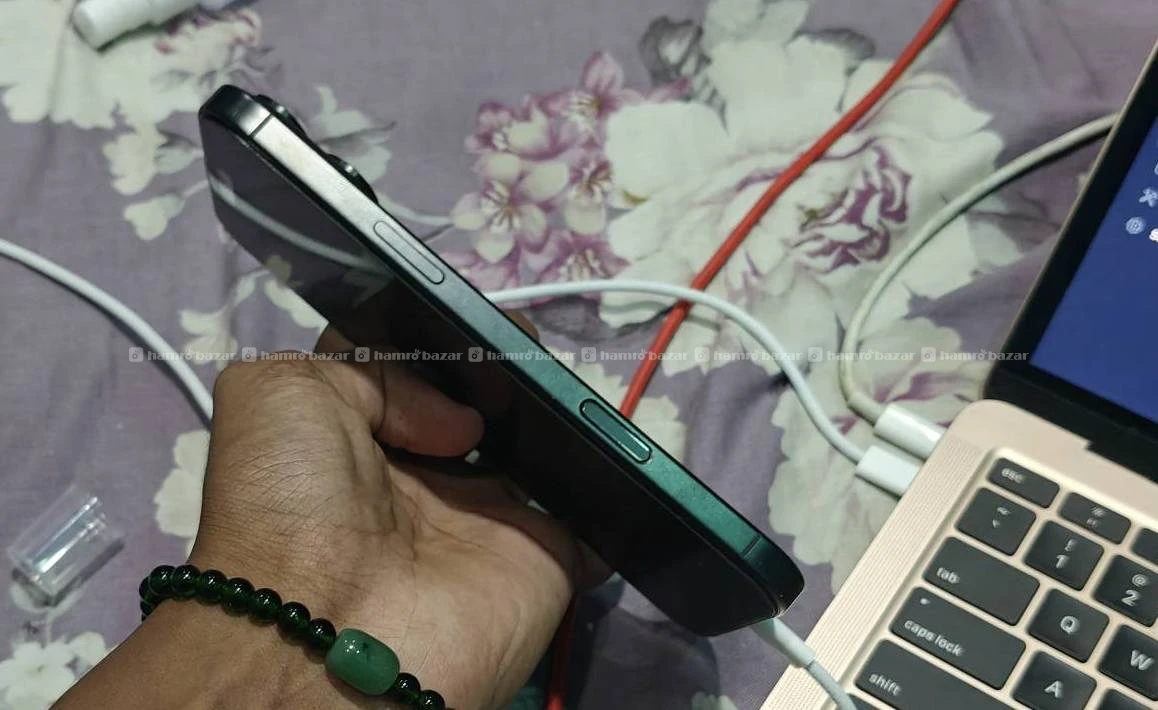 Iphone 16 pro max 256gb
Nepal set 4