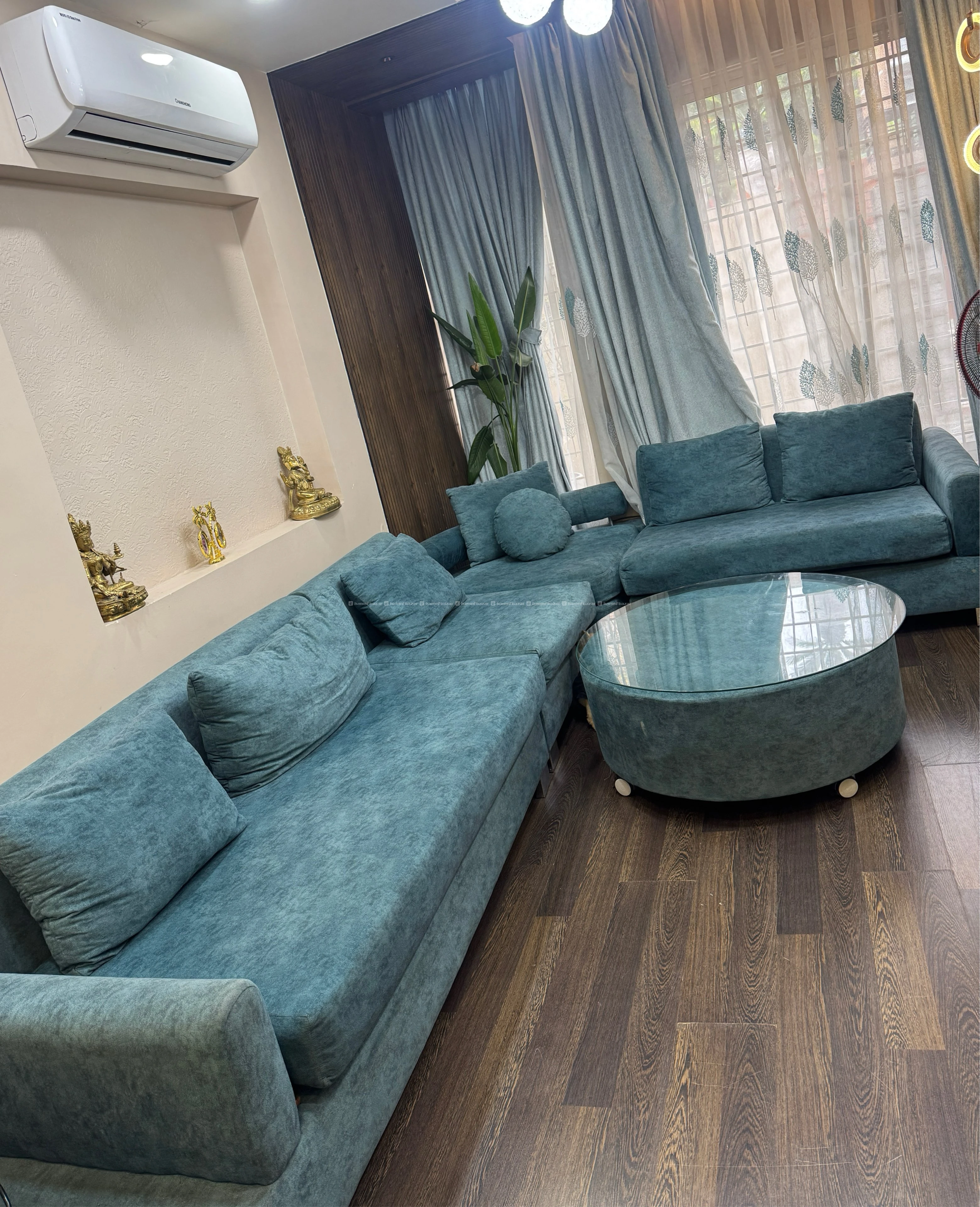 7 seatersofa with free center table 2