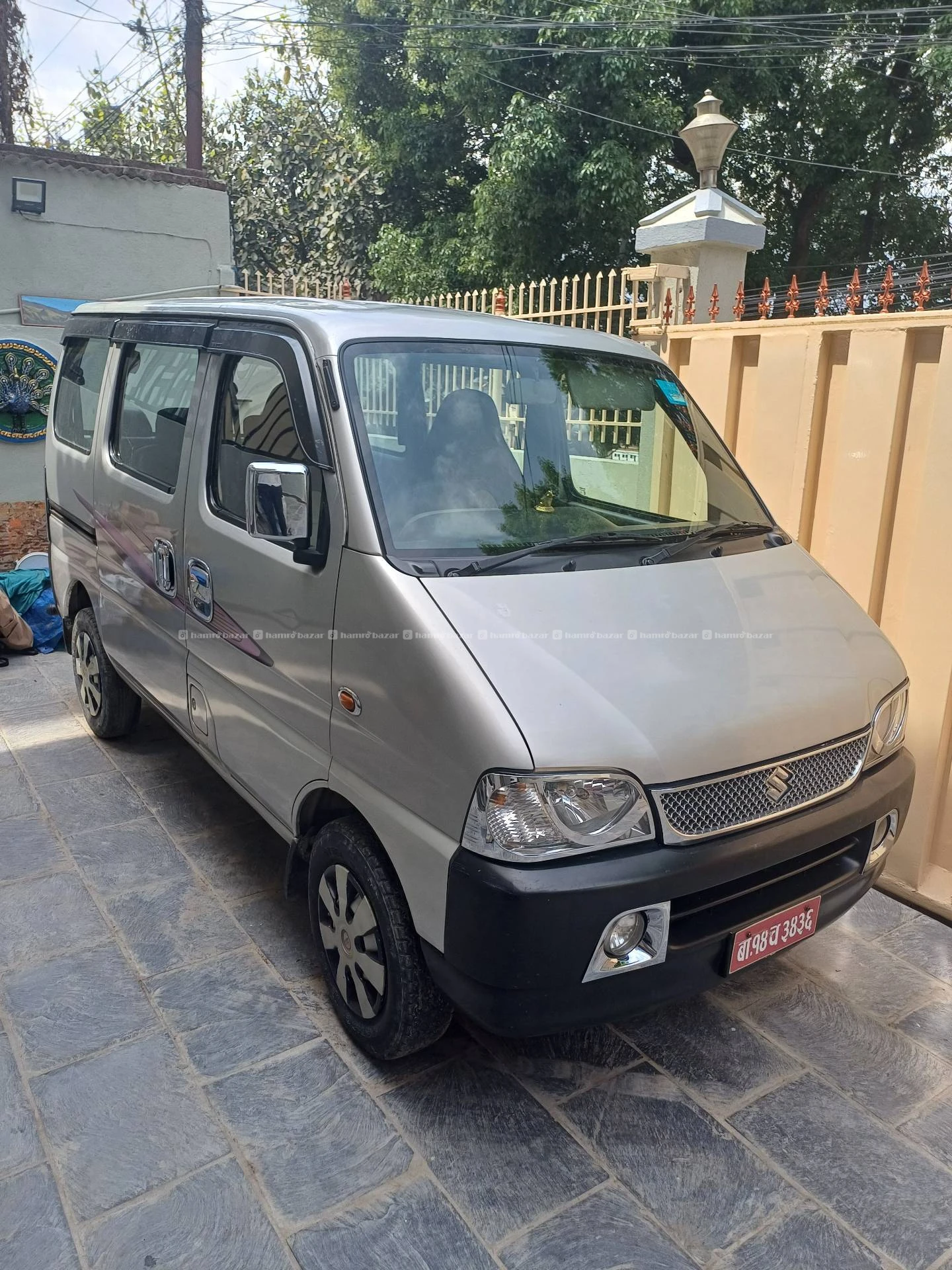 7 seater Eeco van for Rent