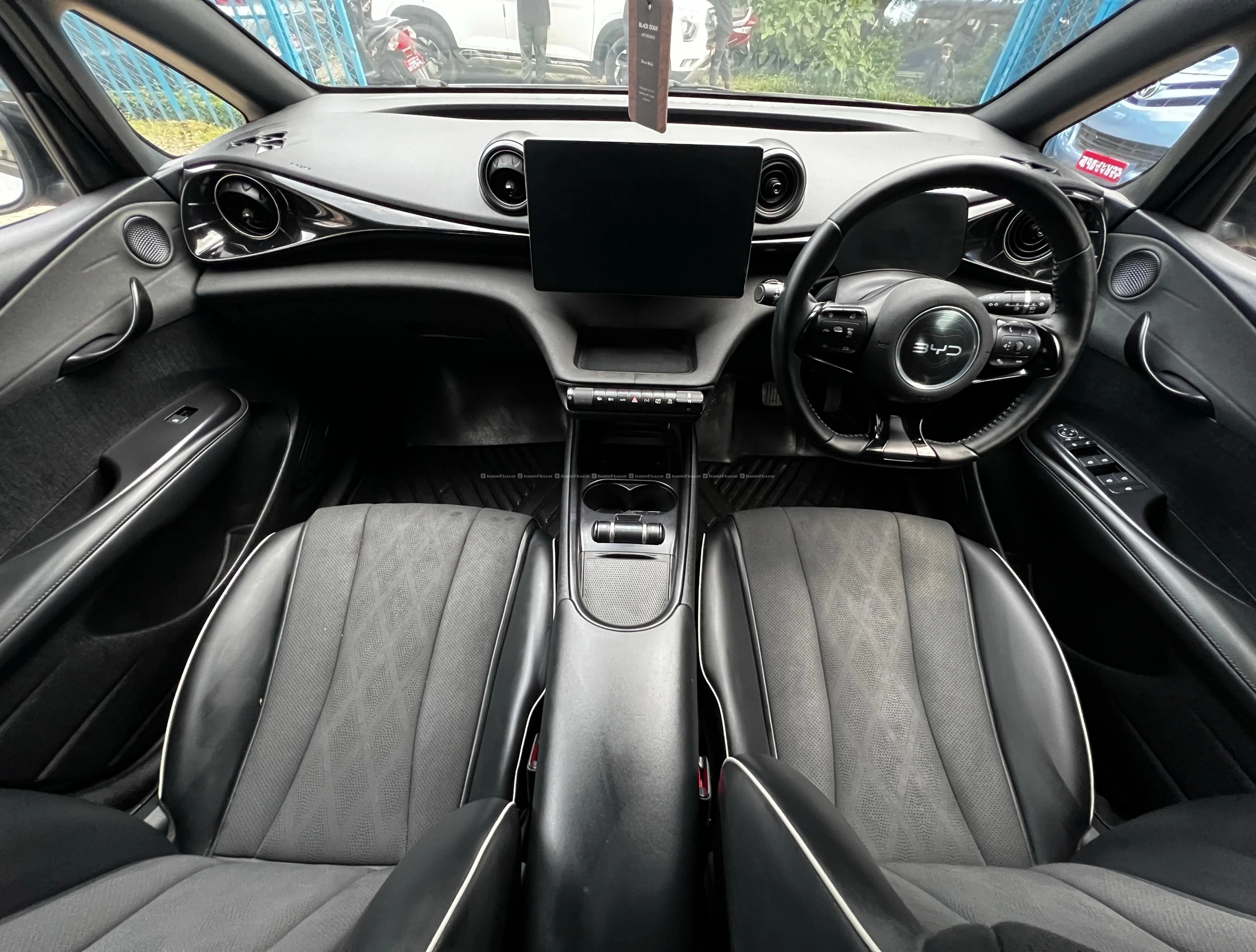 BYD Dolphin 2024 2