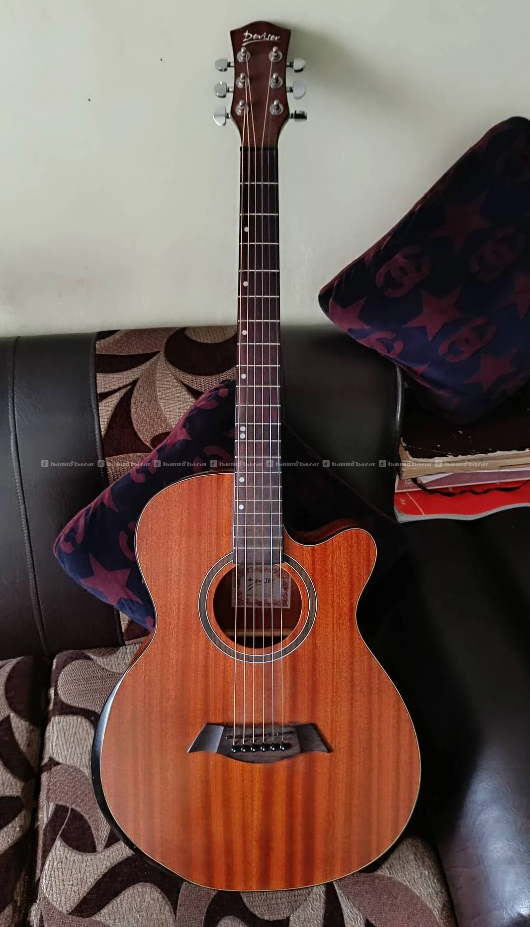 Deviser Acoustic guitar 3