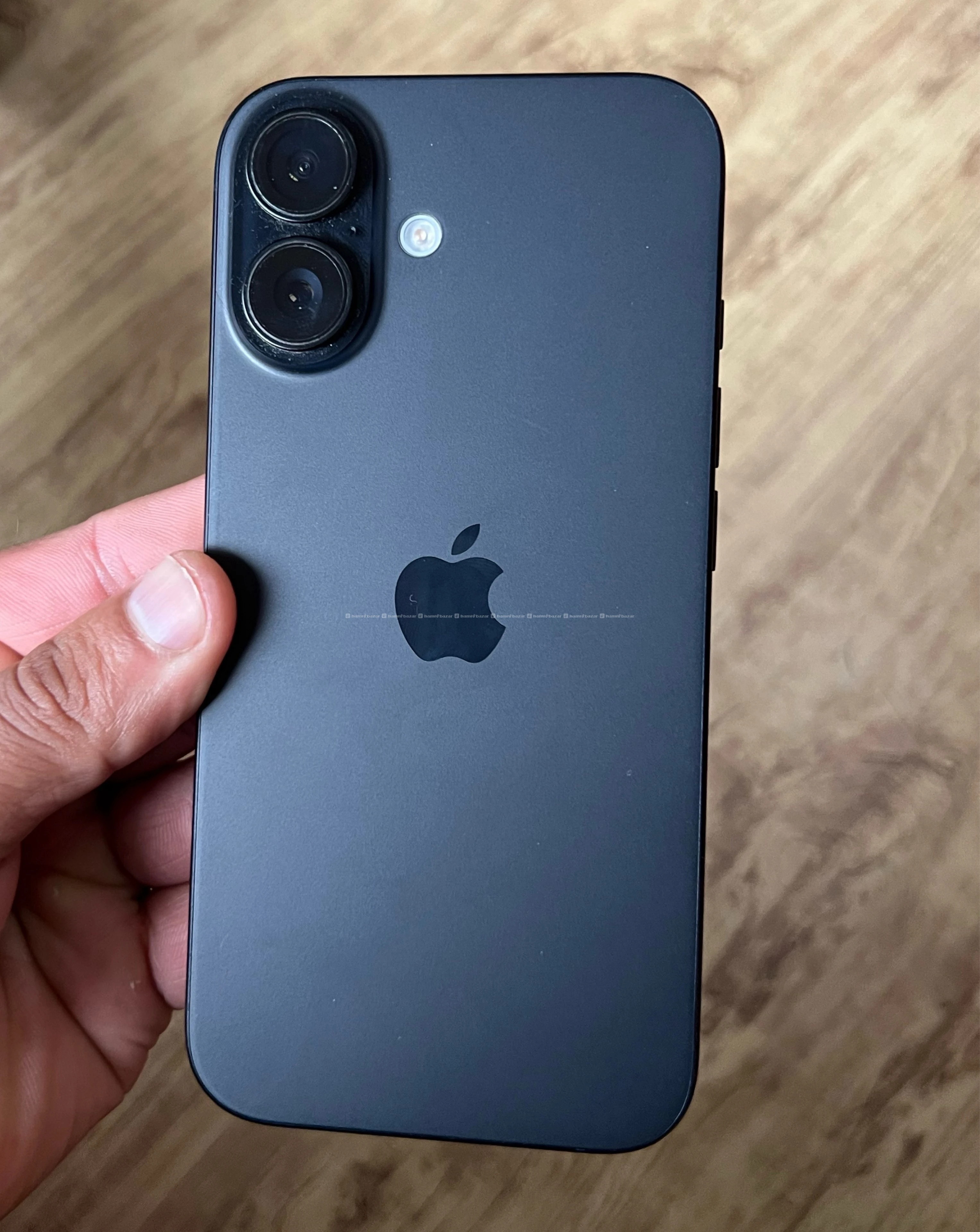 iPhone 16 (128) 8