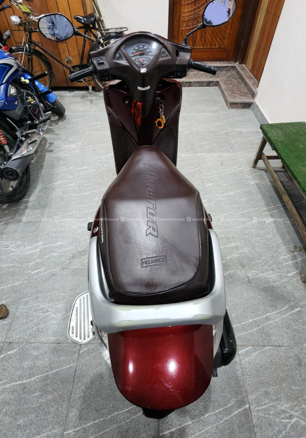 Aviator 95 lot Maroon Color 3