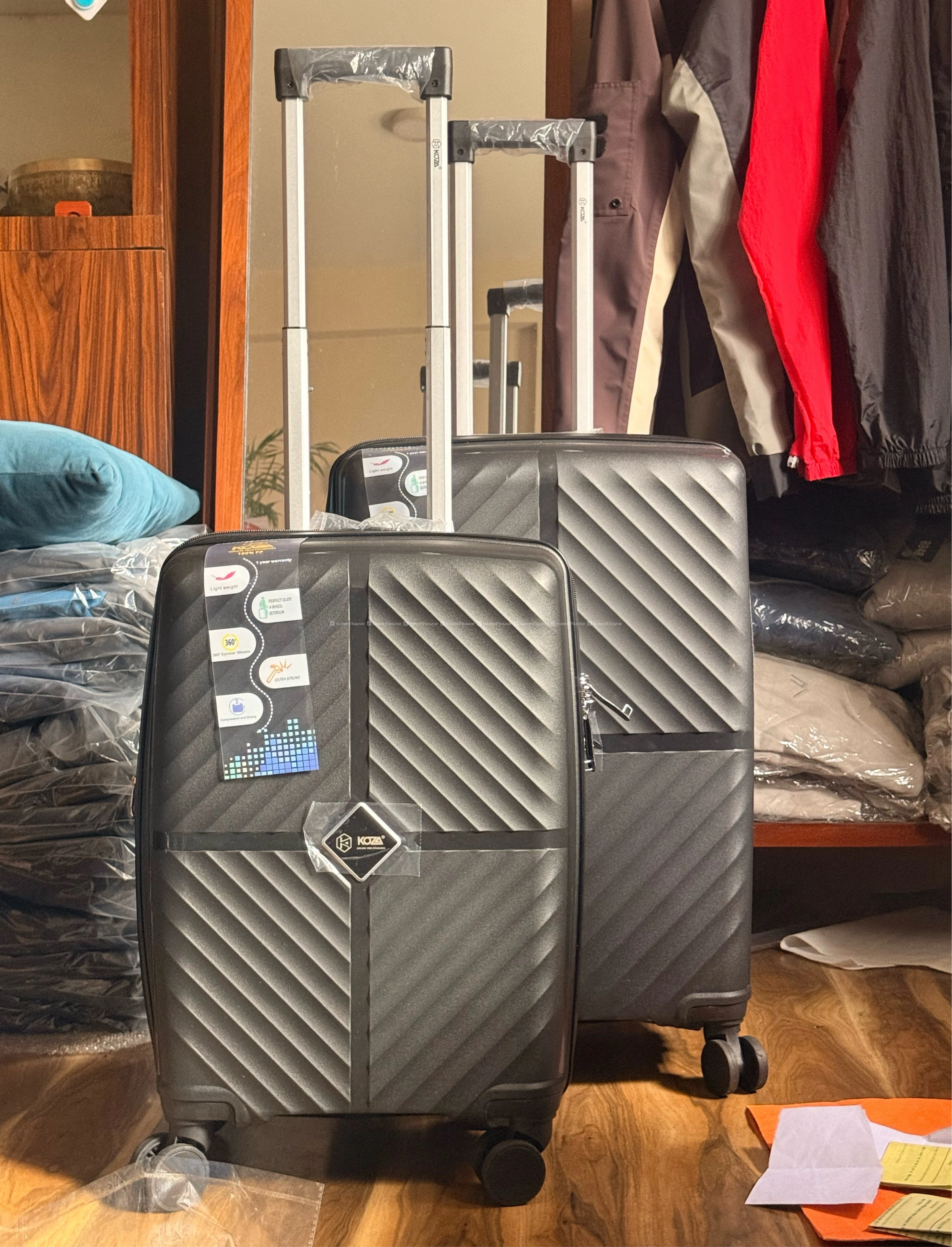 Brand New Extendable KOZA Luggage (S&M set)