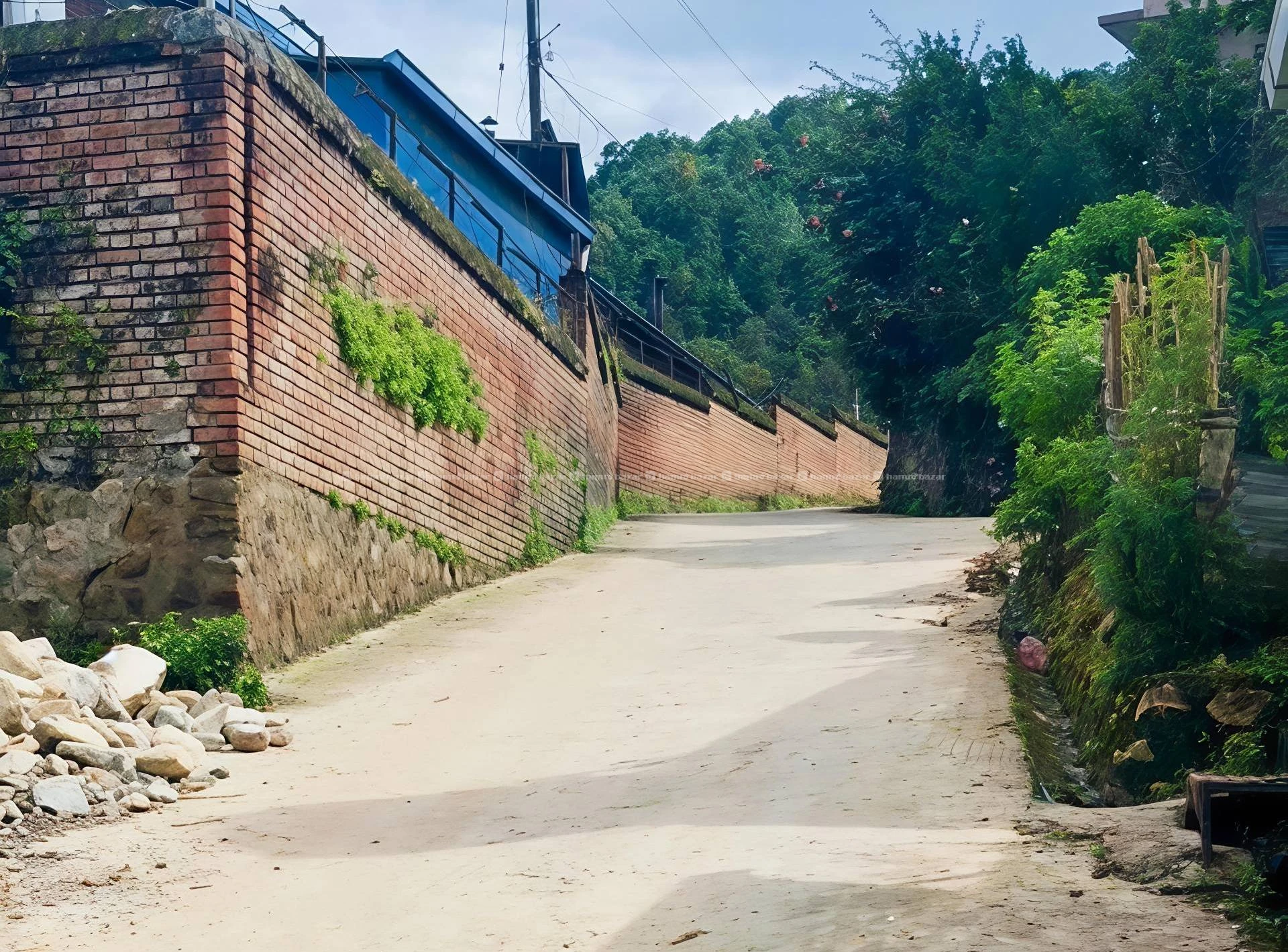 LAND ON SALE AT CHAPAGAUN 5