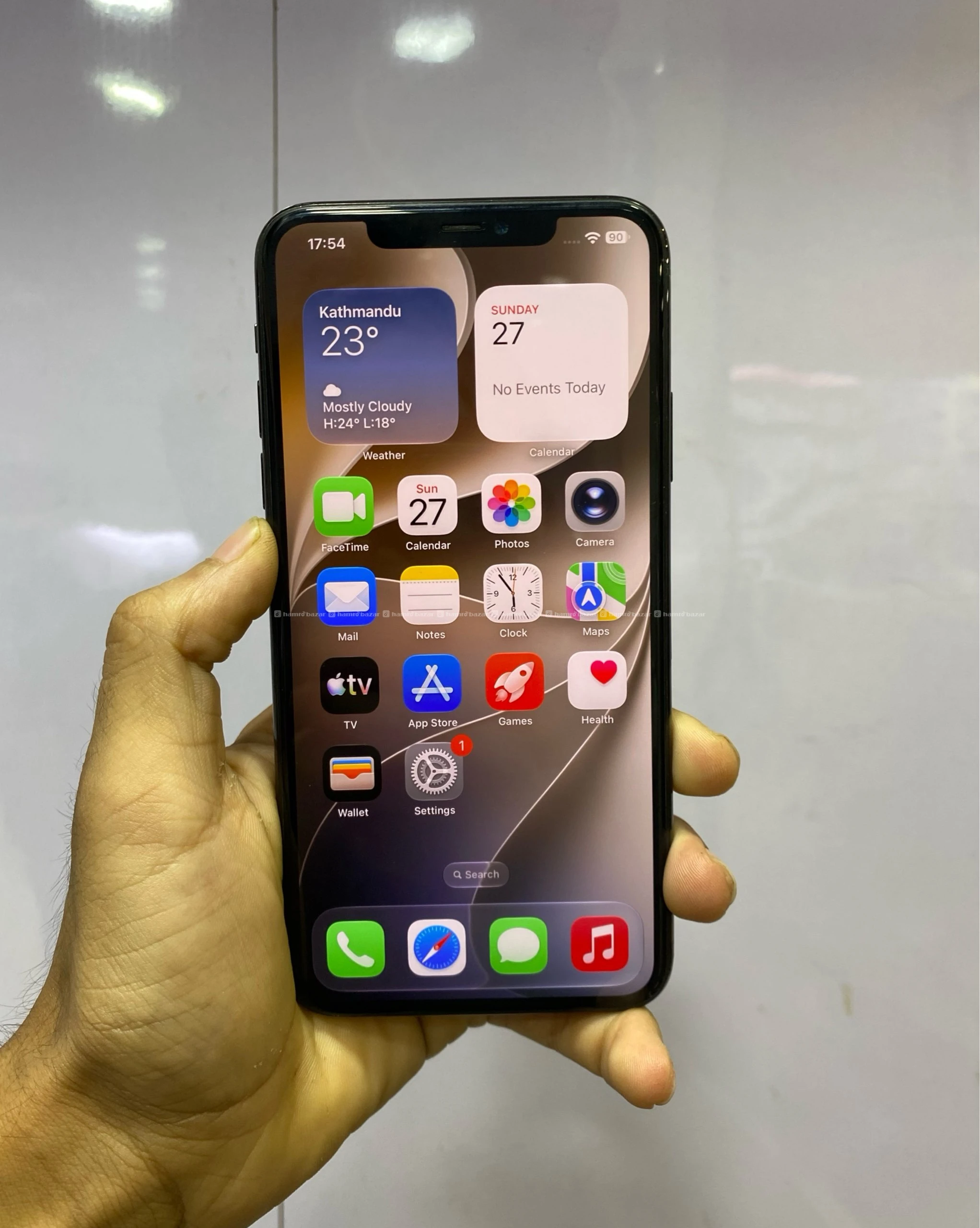 iphone 11 pro max 2