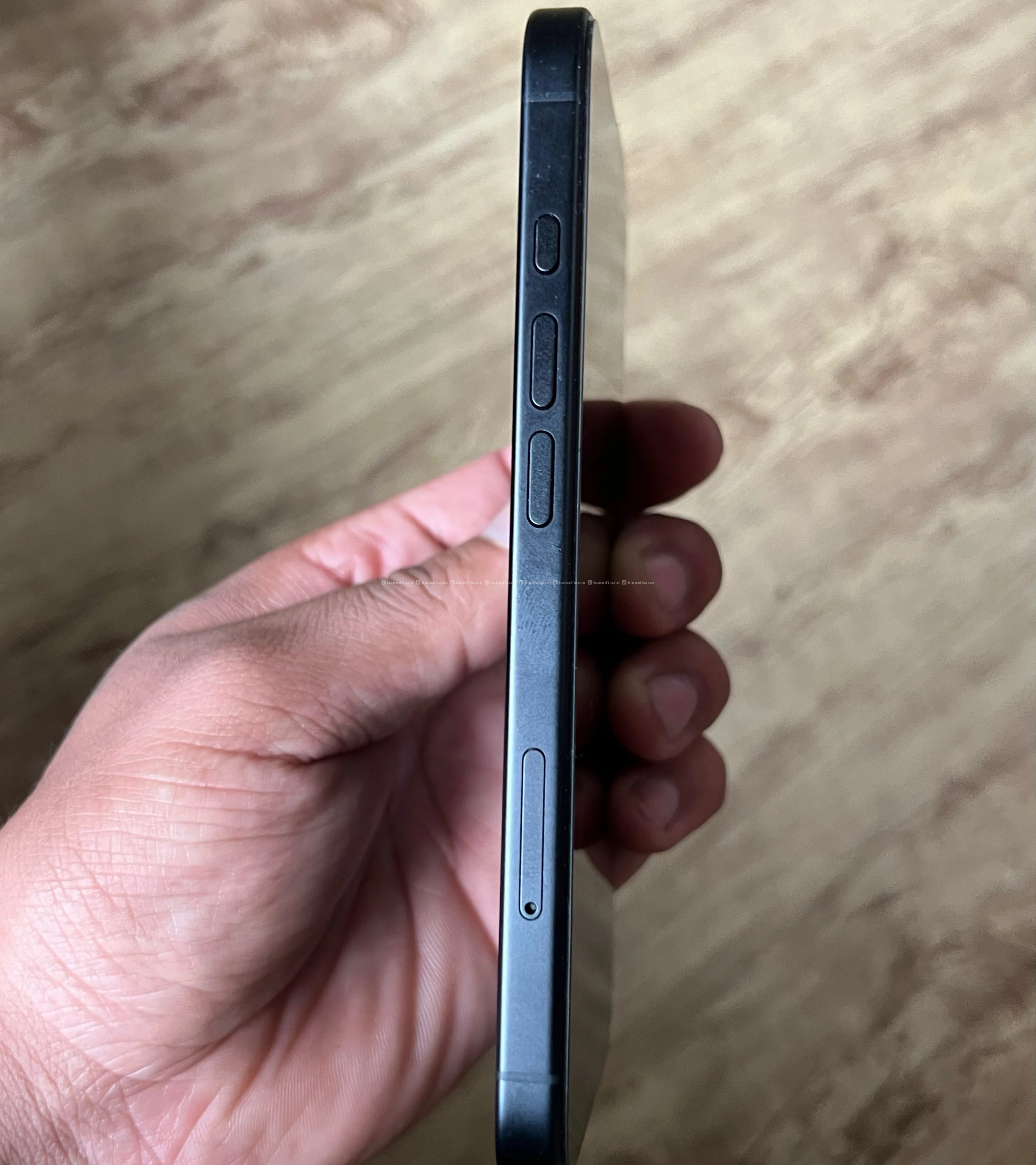 iPhone 16 (128) 3