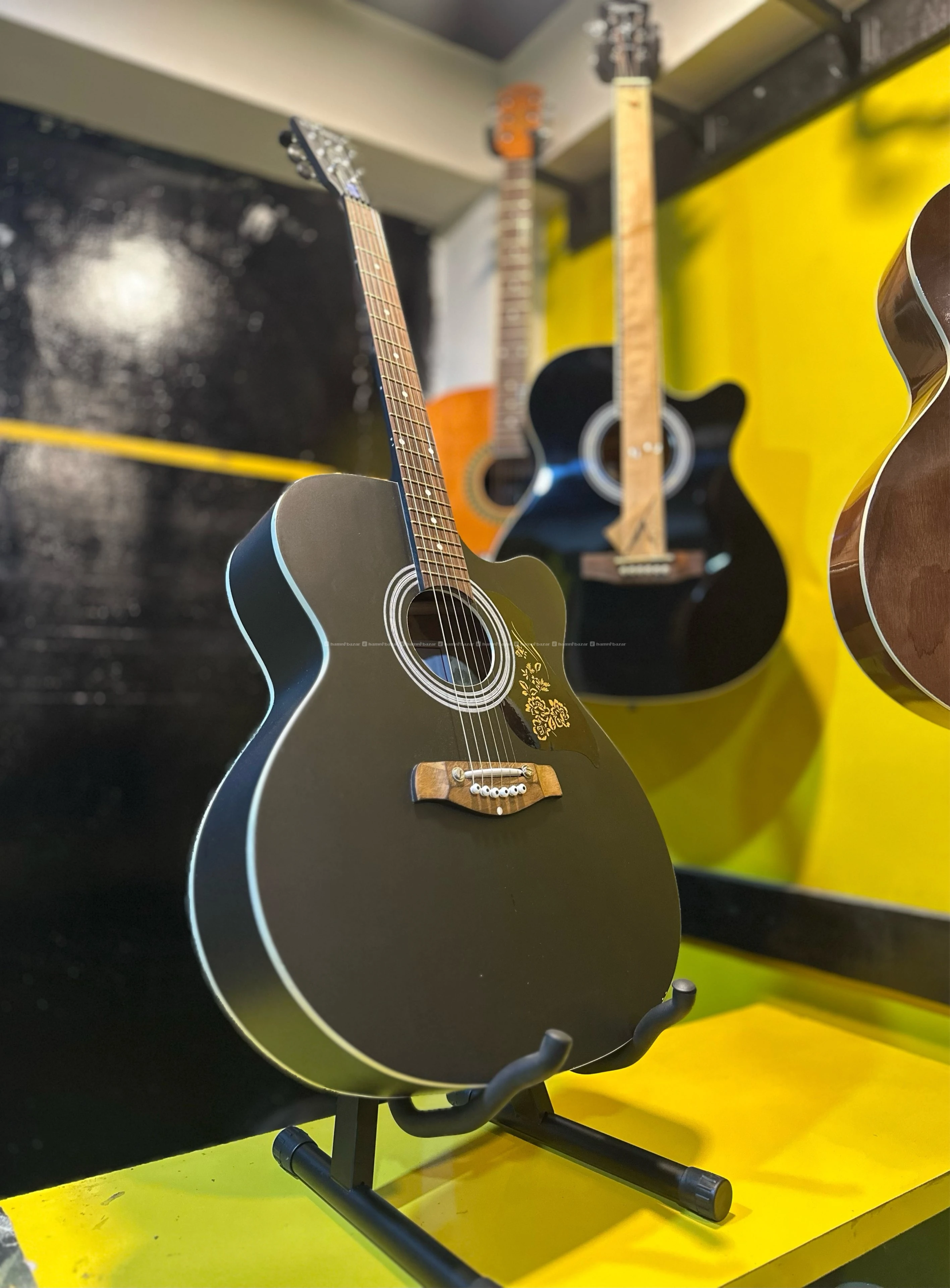 Brand New Guitar With Dashain Offer